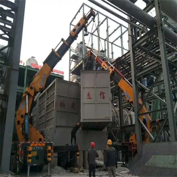 咸宁折臂吊车租赁电话