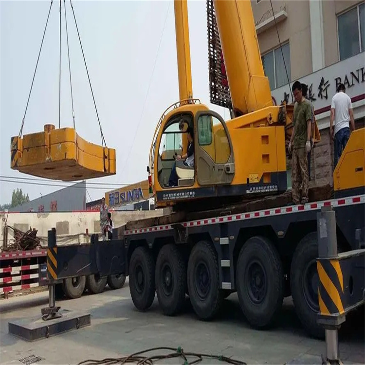 咸宁当地吊车出租|机器吊装|75吨|工厂搬迁服务